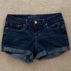 WOMAN’S Aeropostale Jean Shorts SIZE 4